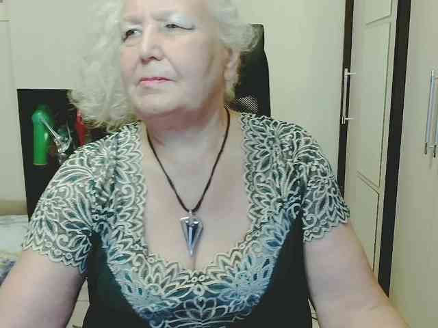 Model: GrannyWants