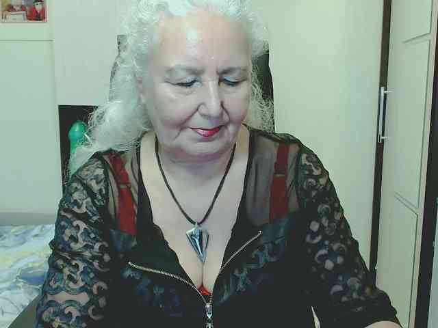 Model: GrannyWants