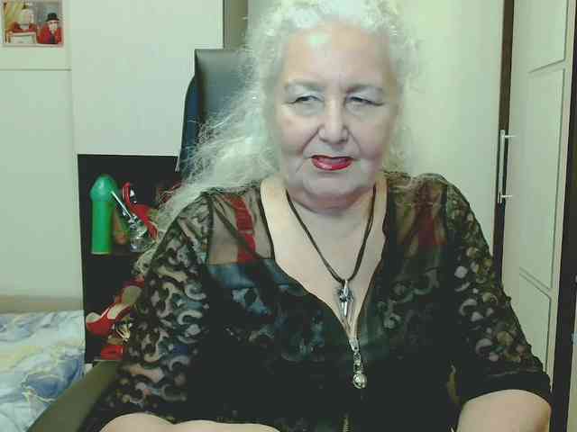 Model: GrannyWants