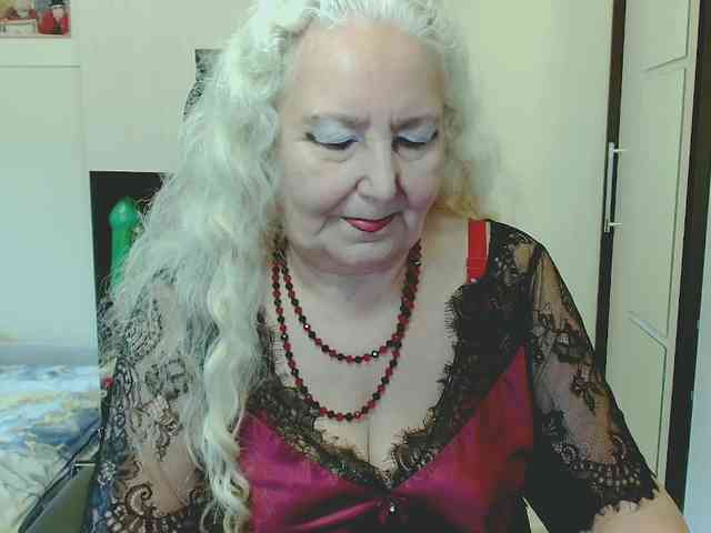Model: GrannyWants