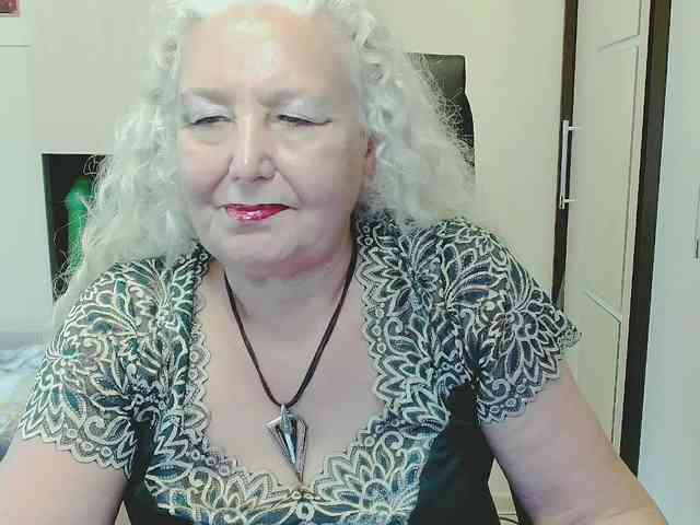 Model: GrannyWants