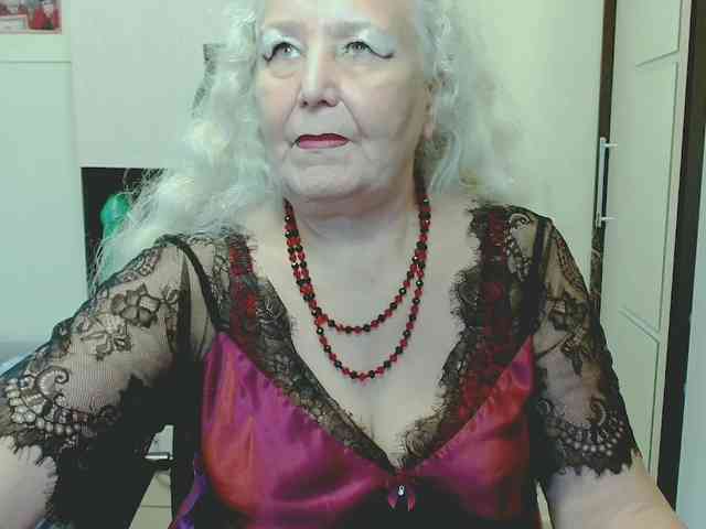 Model: GrannyWants