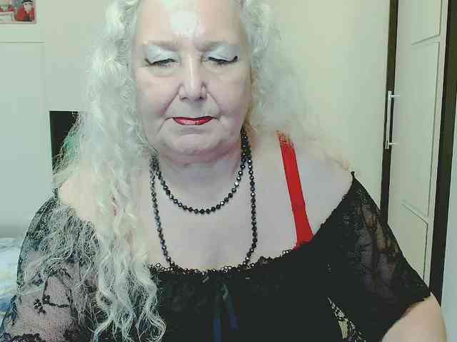 Model: GrannyWants