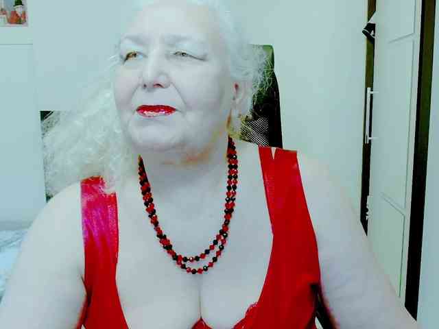 Model: GrannyWants