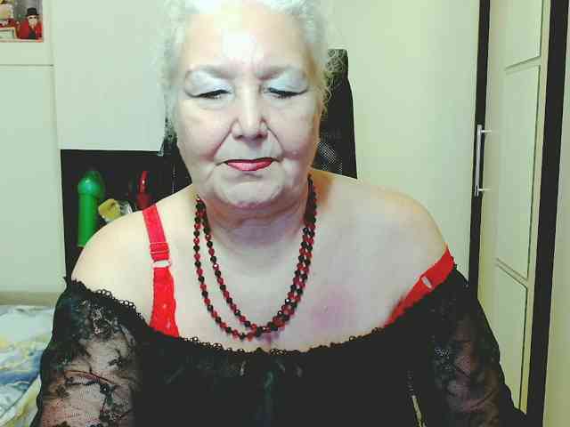 Model: GrannyWants