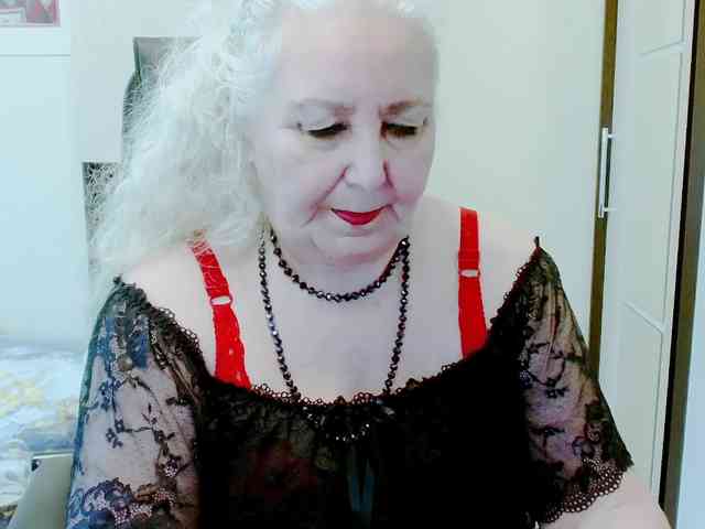 Model: GrannyWants