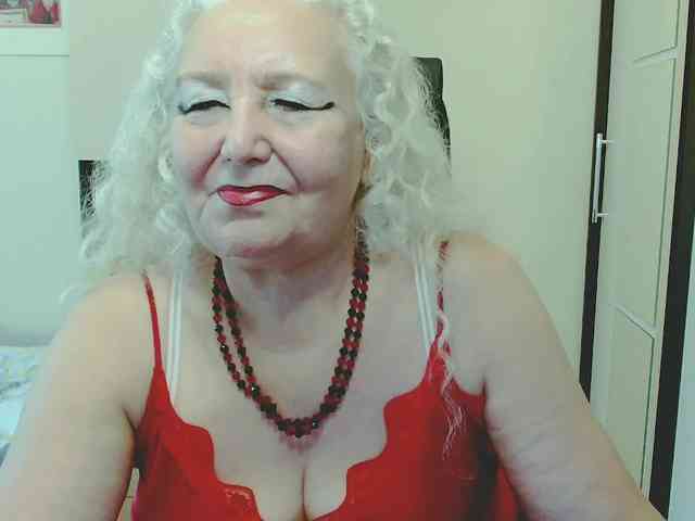 Model: GrannyWants