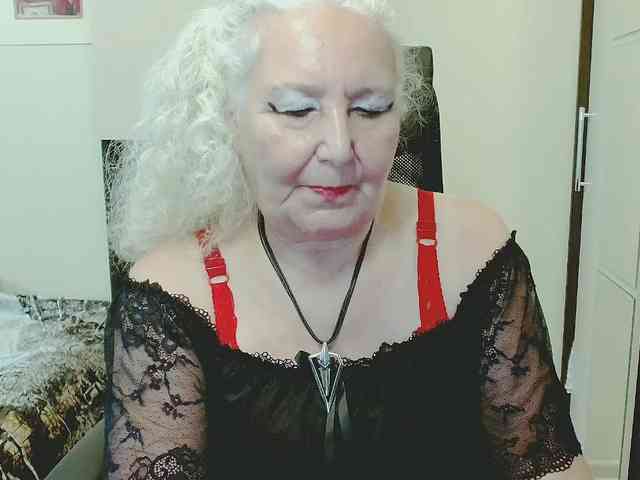 Model: GrannyWants