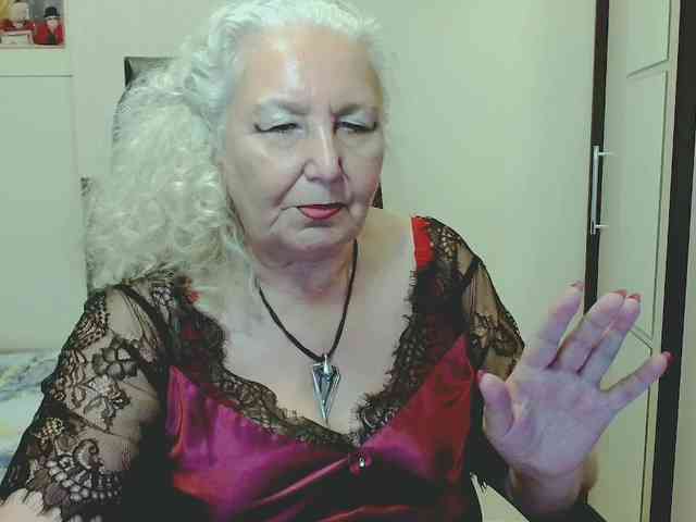 Model: GrannyWants