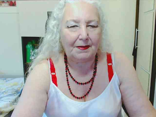 Model: GrannyWants