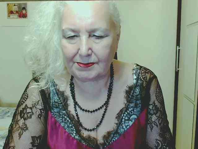 Model: GrannyWants