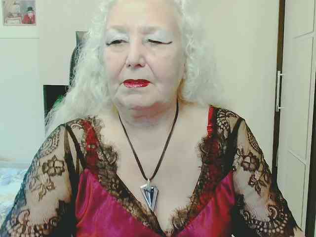 Model: GrannyWants