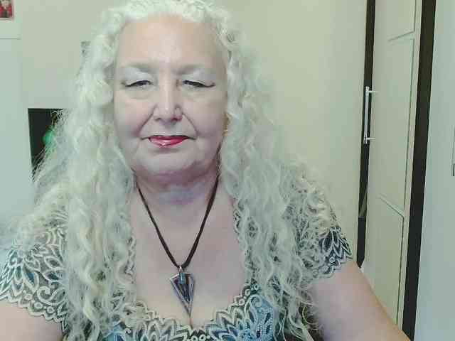 Model: GrannyWants