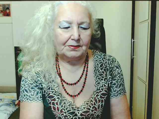 Model: GrannyWants