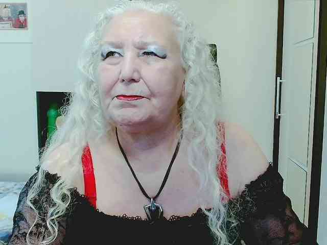 Model: GrannyWants