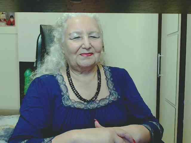 Model: GrannyWants