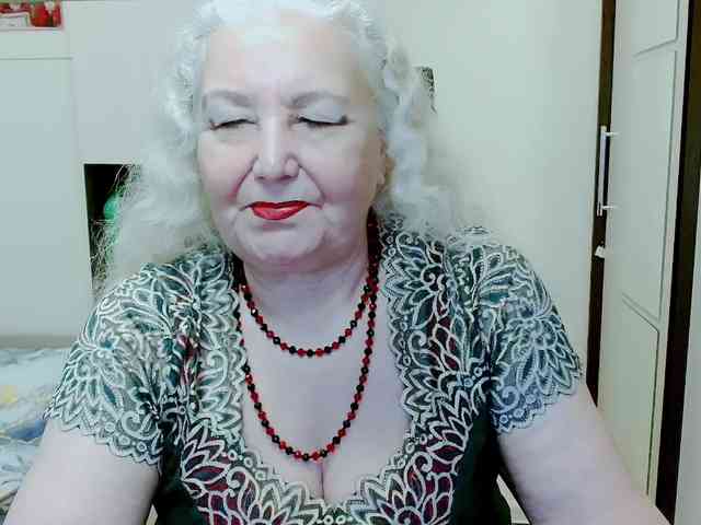 Model: GrannyWants