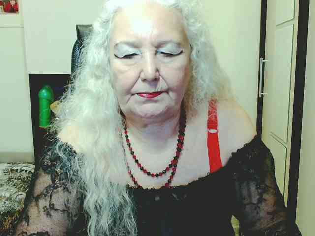 Model: GrannyWants