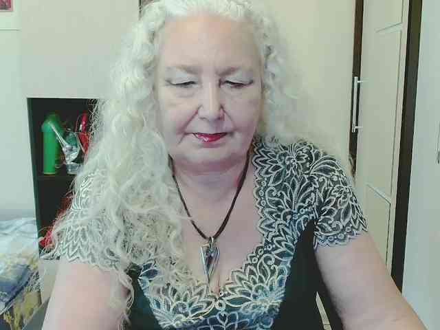 Model: GrannyWants