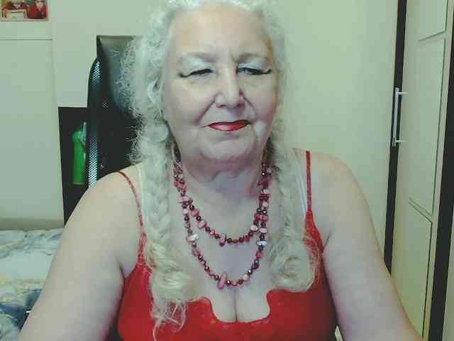 grannywants's live room