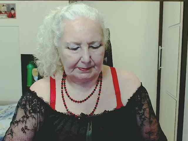 Model: GrannyWants