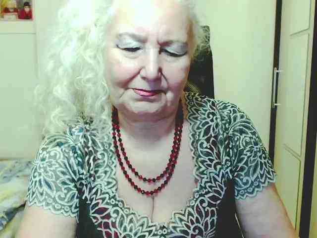 Model: GrannyWants