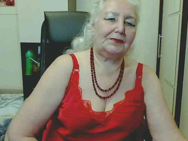 Model: GrannyWants