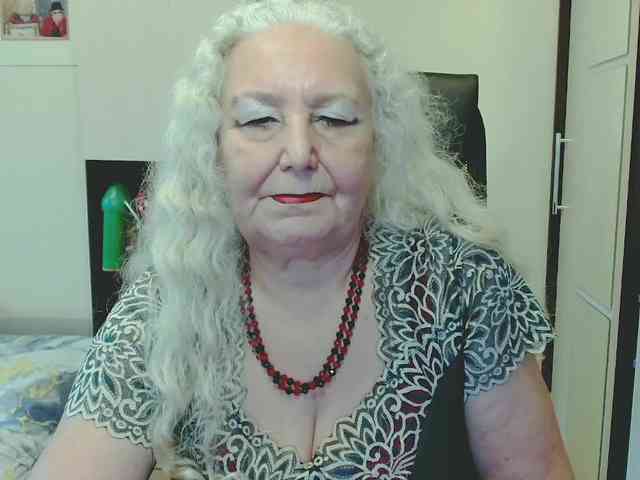 Model: GrannyWants