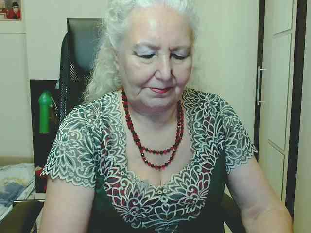 Model: GrannyWants