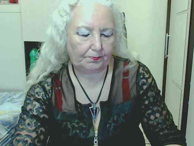 Model: GrannyWants