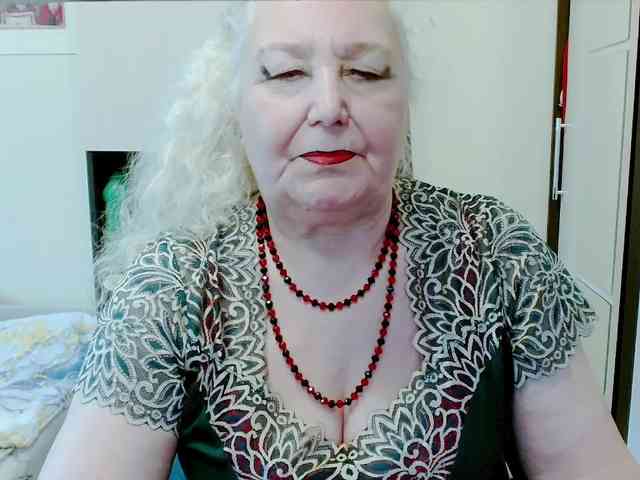 Model: GrannyWants
