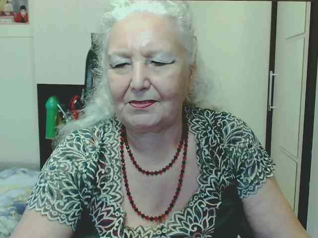 Model: GrannyWants