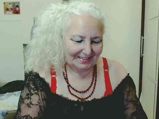 Model: GrannyWants