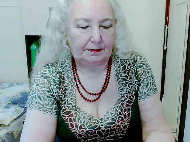 Model: GrannyWants