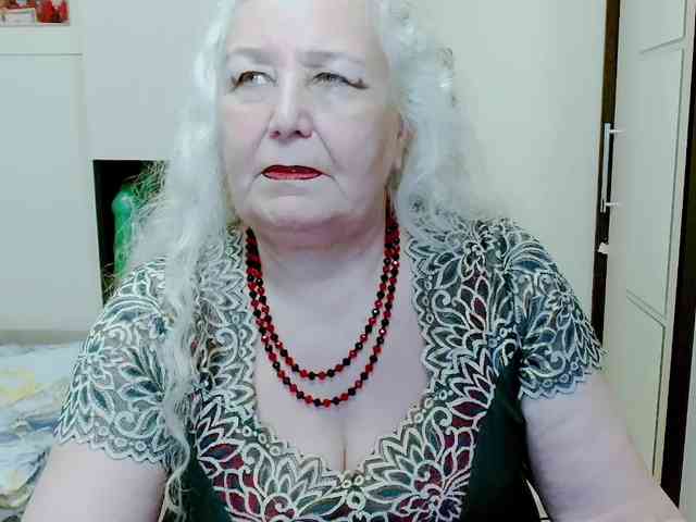 Model: GrannyWants