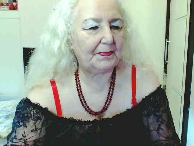 Model: GrannyWants