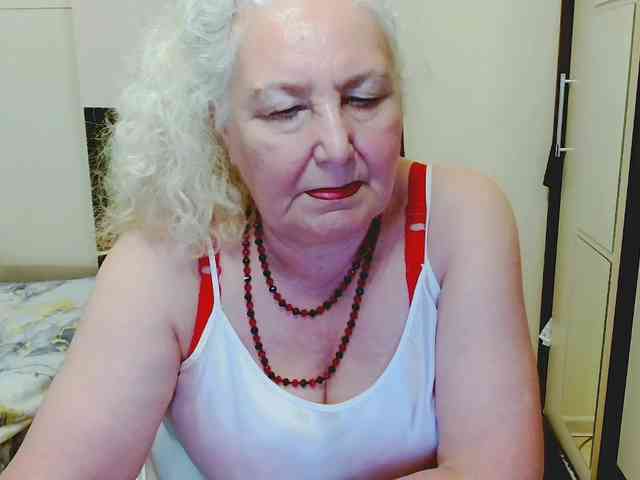 Model: GrannyWants