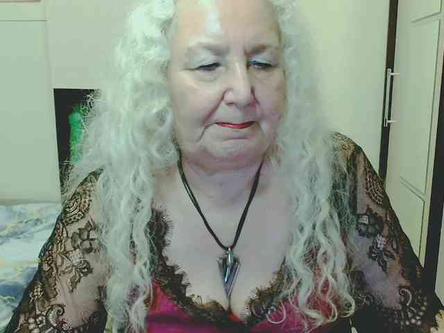 Model: GrannyWants