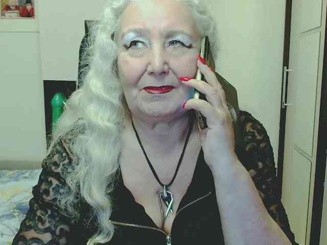 Model: GrannyWants