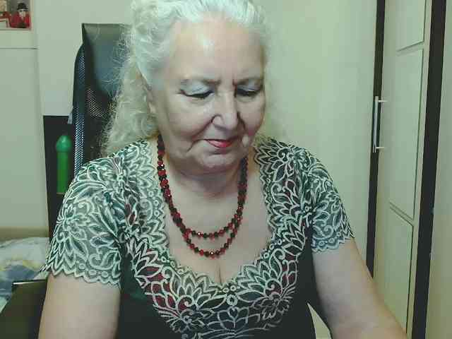 Model: GrannyWants