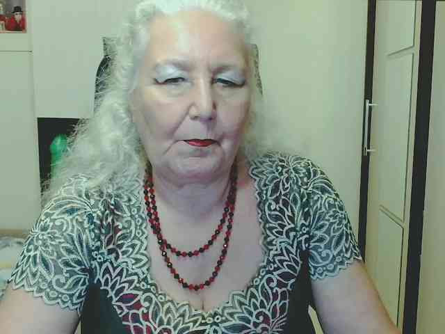 Model: GrannyWants
