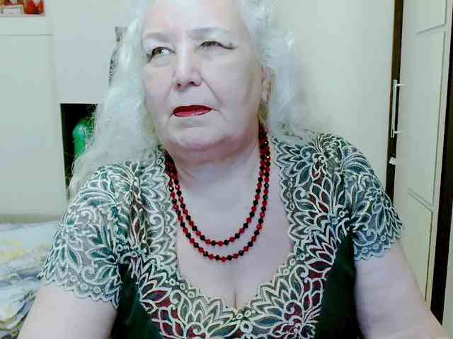 Model: GrannyWants