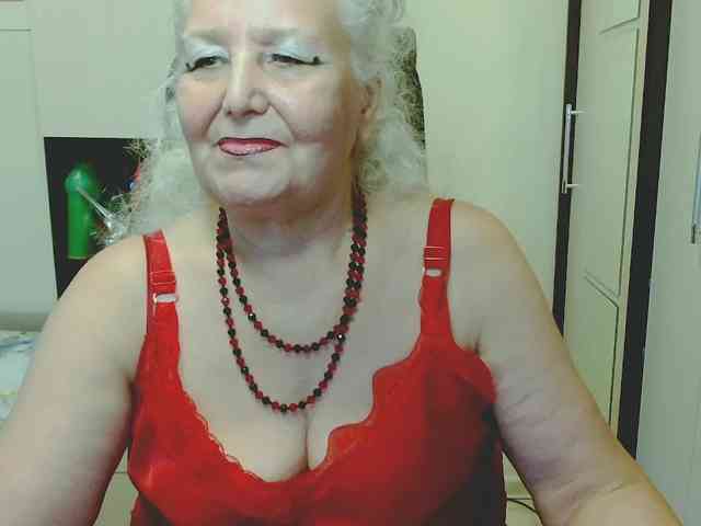 Model: GrannyWants