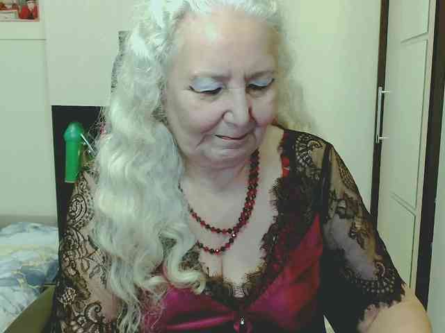 Model: GrannyWants