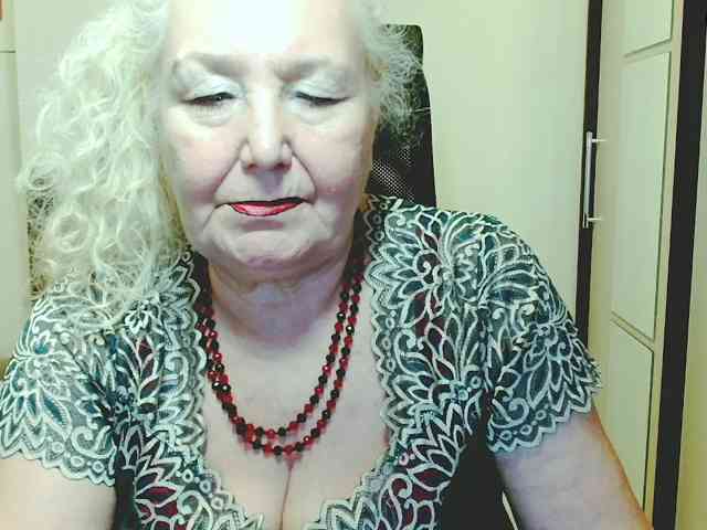 Model: GrannyWants