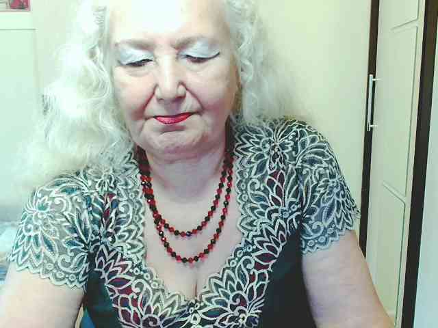 Model: GrannyWants