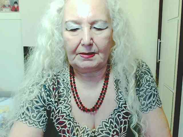 Model: GrannyWants