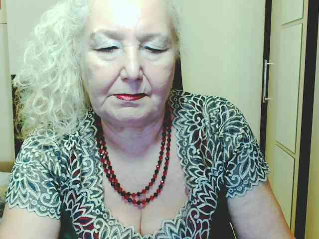 Model: GrannyWants