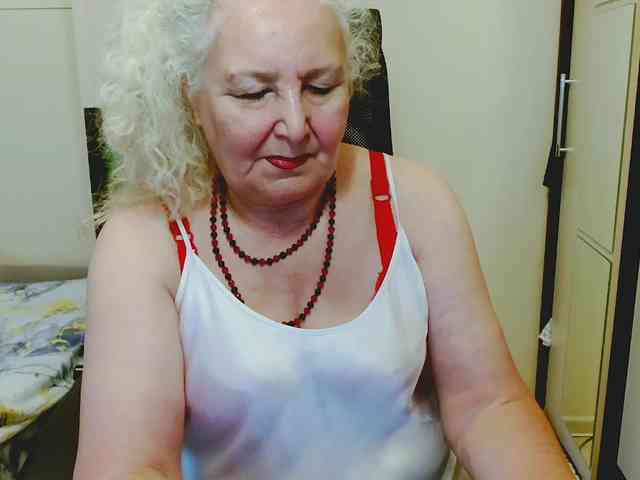 GrannyWants webcam