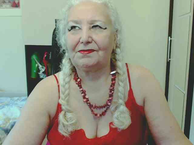 Model: GrannyWants